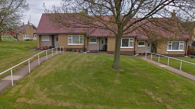 Hollinwood Close (2)